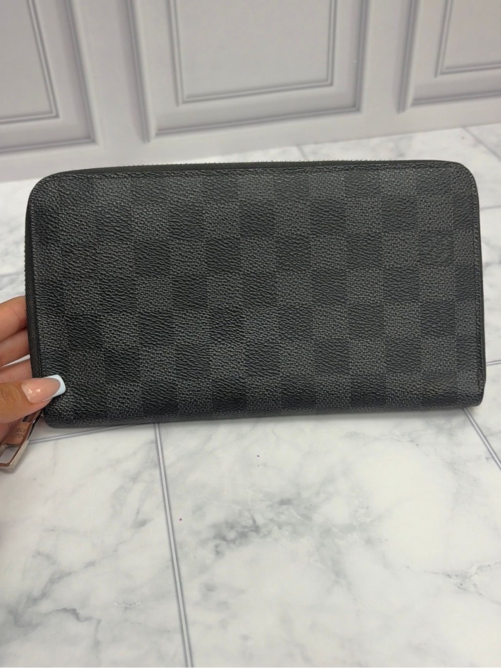 Authentic LOUIS VUITTON Damier Graphite Organizer Zippy Wallet w/ COA